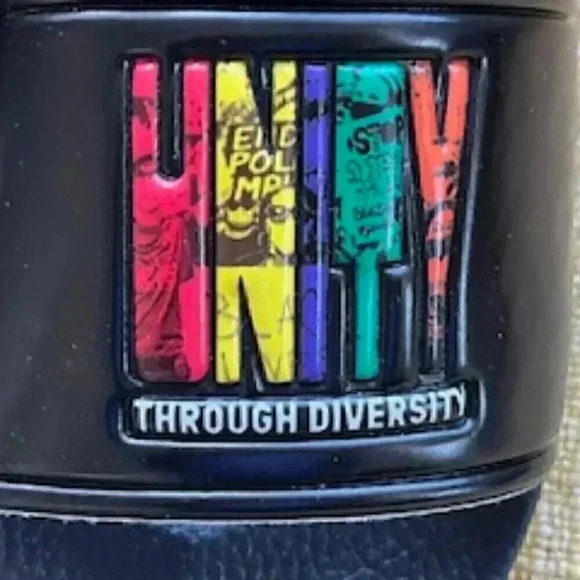 NEW Cross Colours X Unity Through Diversity Black Slides Sandals Women’s Sz 7 - Picture 2 of 8